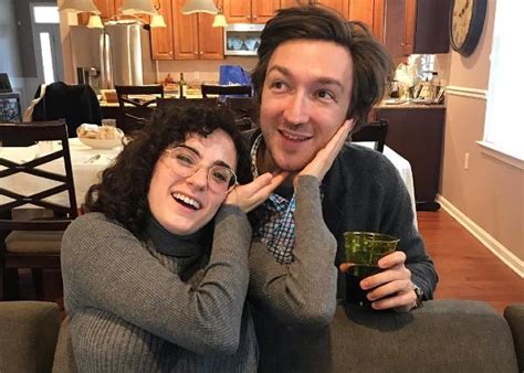 BuzzFeed: Unsolved star, Shane Madej is dating a fellow BuzzFeed producer, Sara Rubin